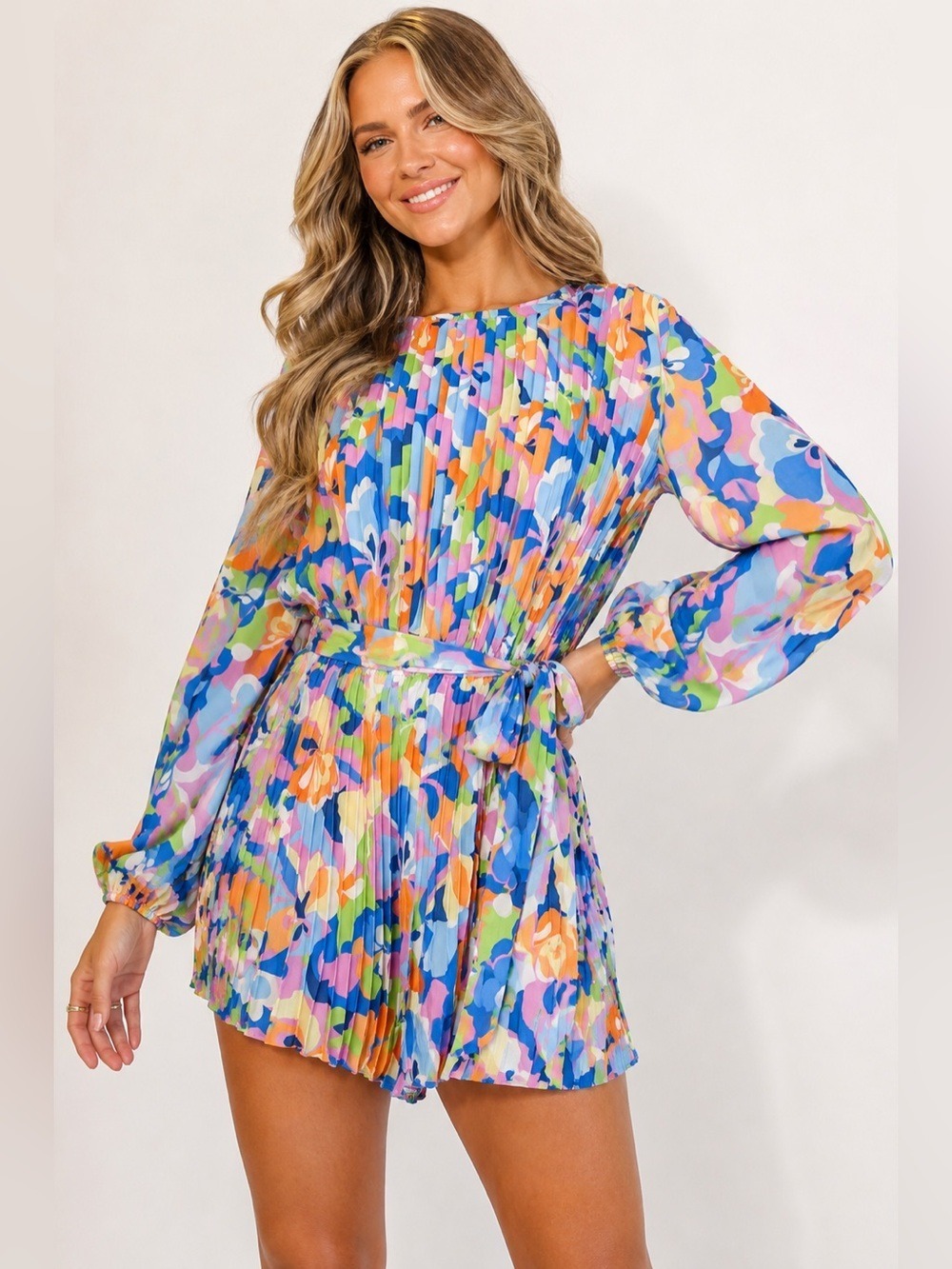Retro Mod Floral Pleated Romper Dress Size Small summer travel boutique